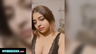 Indian Sexy Girl Showing Perfect Nude Body